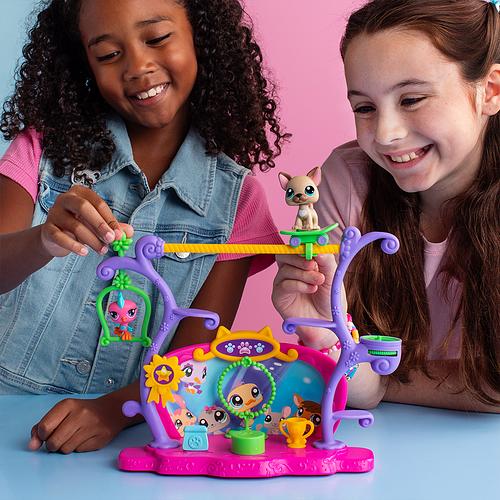 2 Pets Got Talent Playset