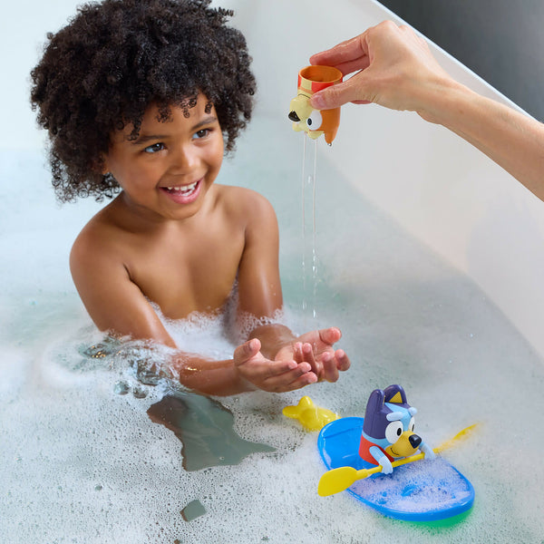 Bluey Pull & Go Canoe Bath Toy