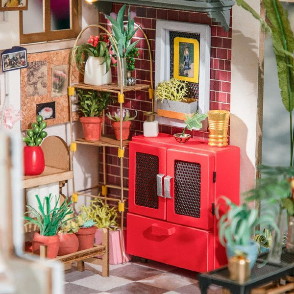 DIY Mini House - Emily's Flower Shop