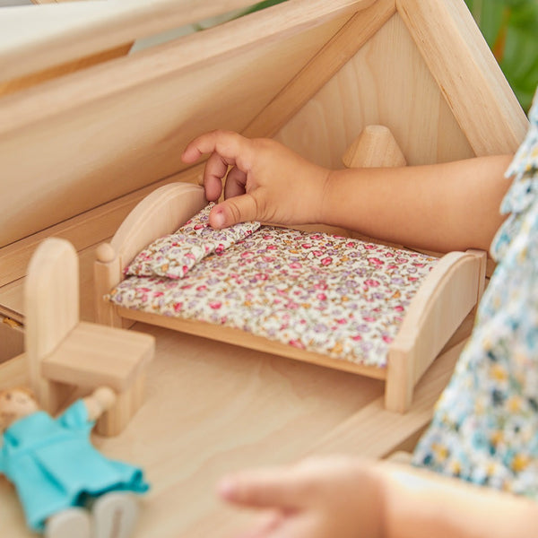 Victorian Wooden Dollhouse